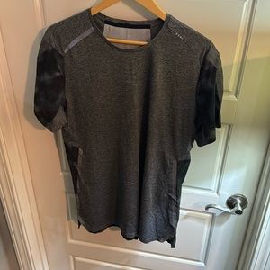 Lululemon athletic short sleeve